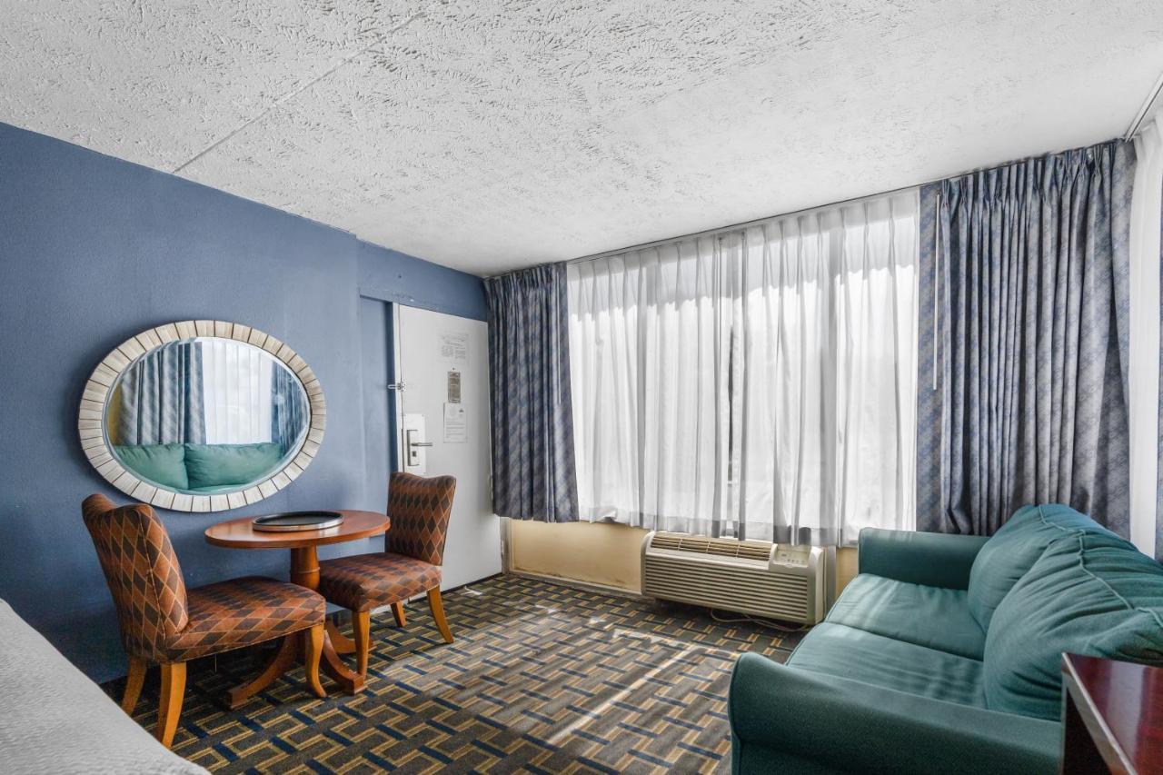 Days Inn By Wyndham Myrtle Beach-Grand Strand Eksteriør bilde