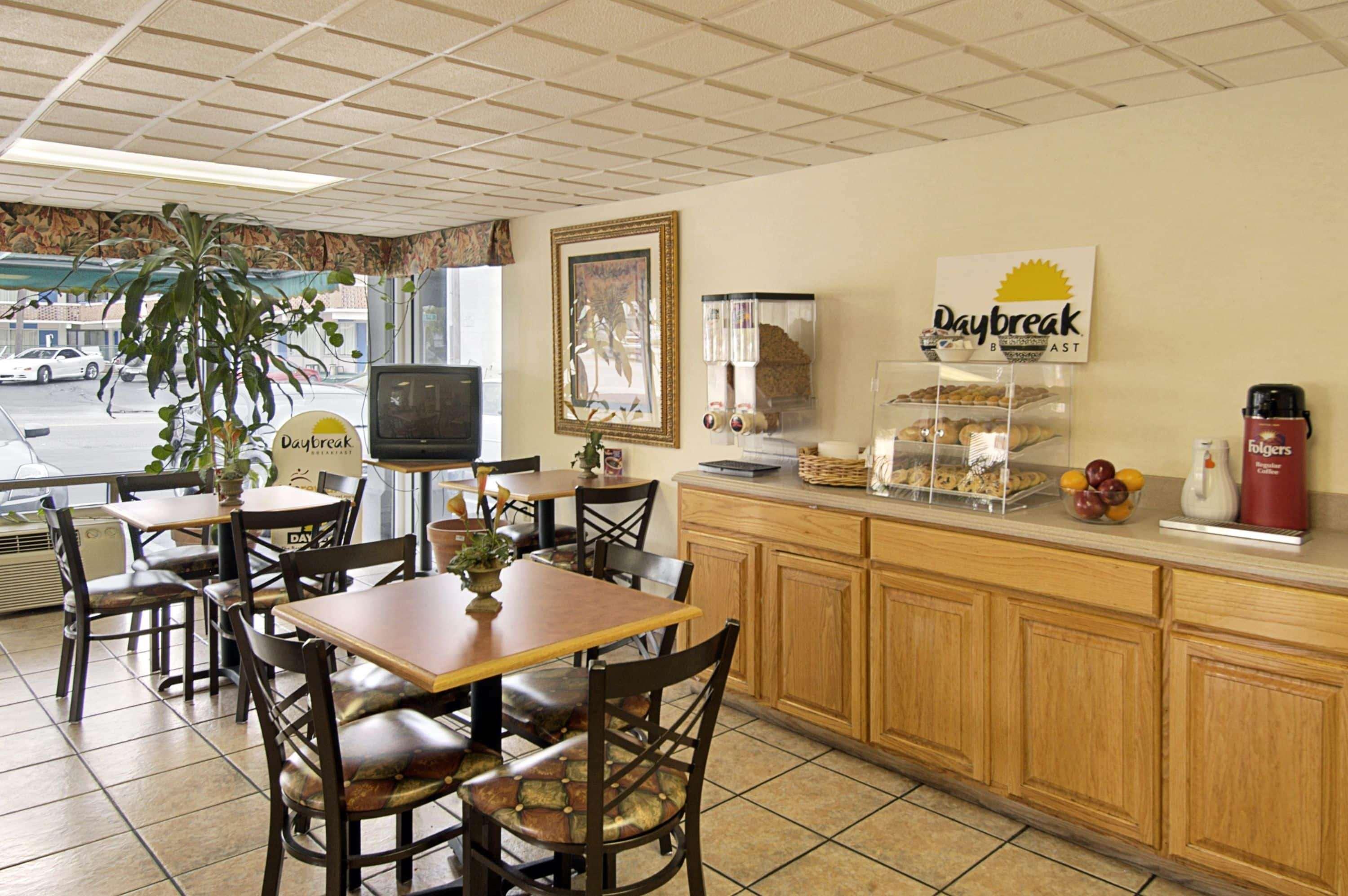Days Inn By Wyndham Myrtle Beach-Grand Strand Eksteriør bilde